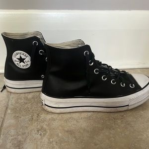 Converse black leather platform sneaker sz.8